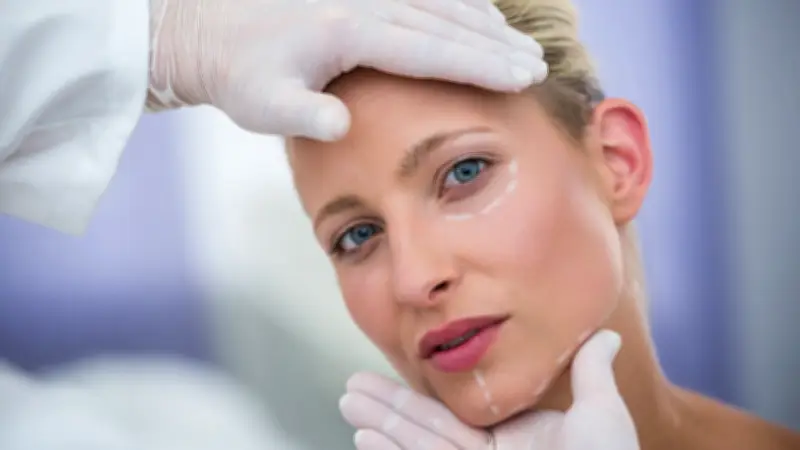 Harmonização facial: o que muda no rosto e por que o procedimento segue em alta