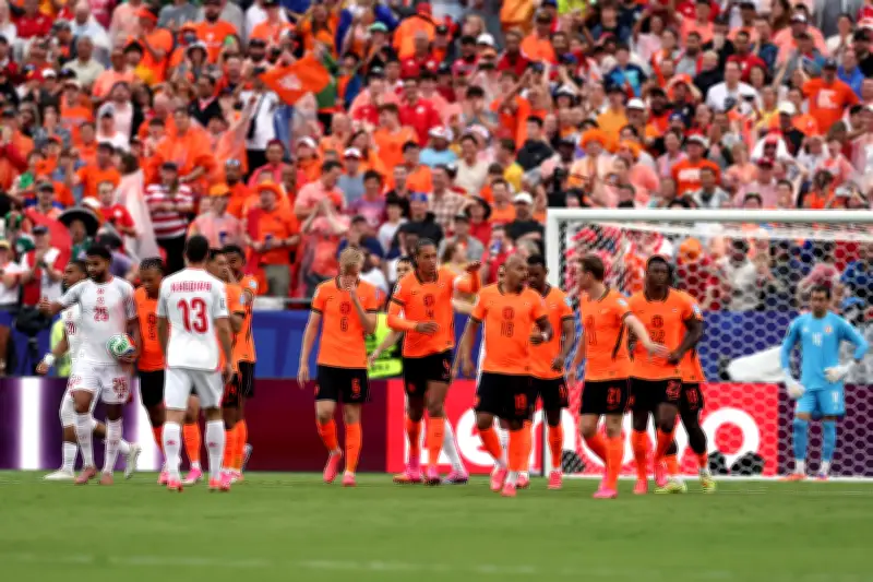 Holanda vence Tunísia, confirma favoritismo e evita Brasil na Copa