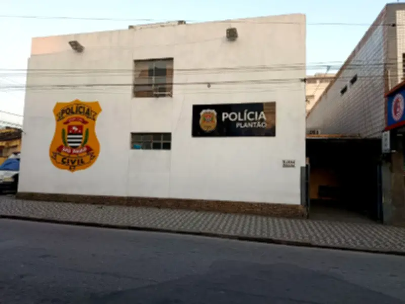 Homem é baleado na cabeça por suspeito de bicicleta em São Vicente