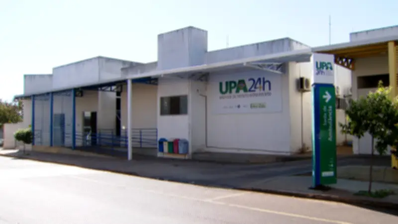 Homem esfaqueia cliente de bar e é atropelado ao fugir em Araguari