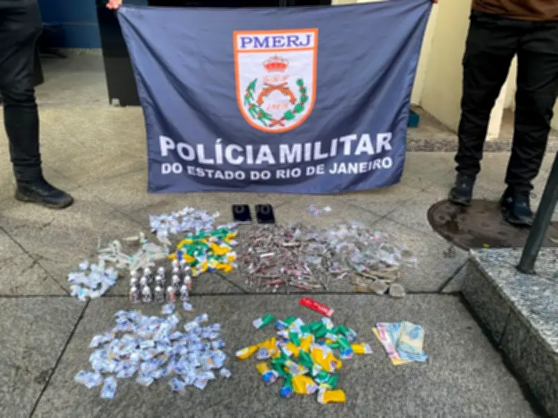 Homem preso e dois adolescentes apreendidos por tráfico em Resende