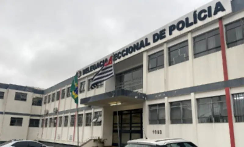 Homem preso por importunar crianças e armazenar fotos íntimas em SP