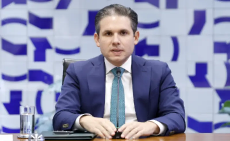Hugo Motta reafirma que Câmara já aprovou fim da escala 6x1