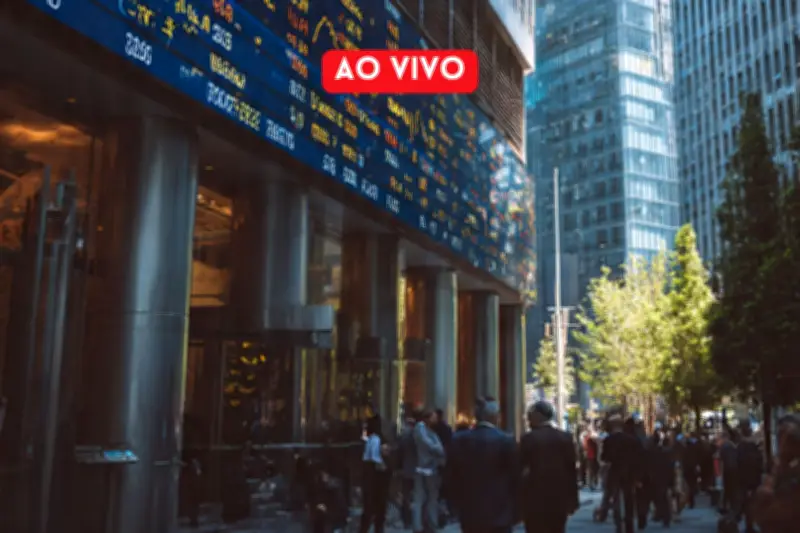 Ibovespa opera misto com exterior; dólar cai após quatro altas