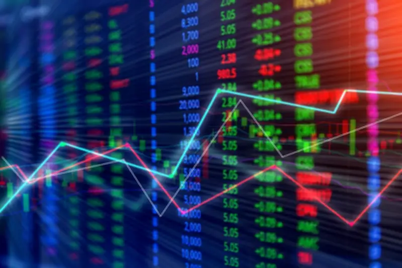 Ibovespa sobe 0,76% com bancos; Braskem cai 8,36%