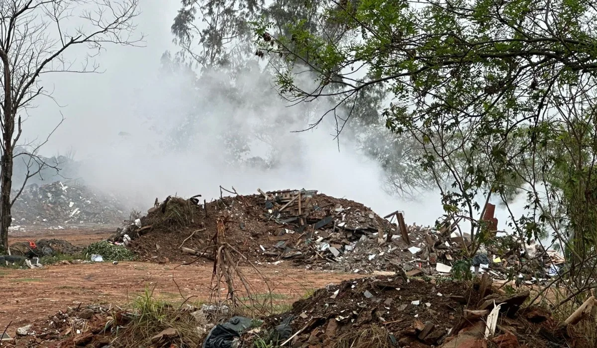 MP responsabiliza Prefeitura de Presidente Prudente por incêndio subterrâneo na Vila Furquim