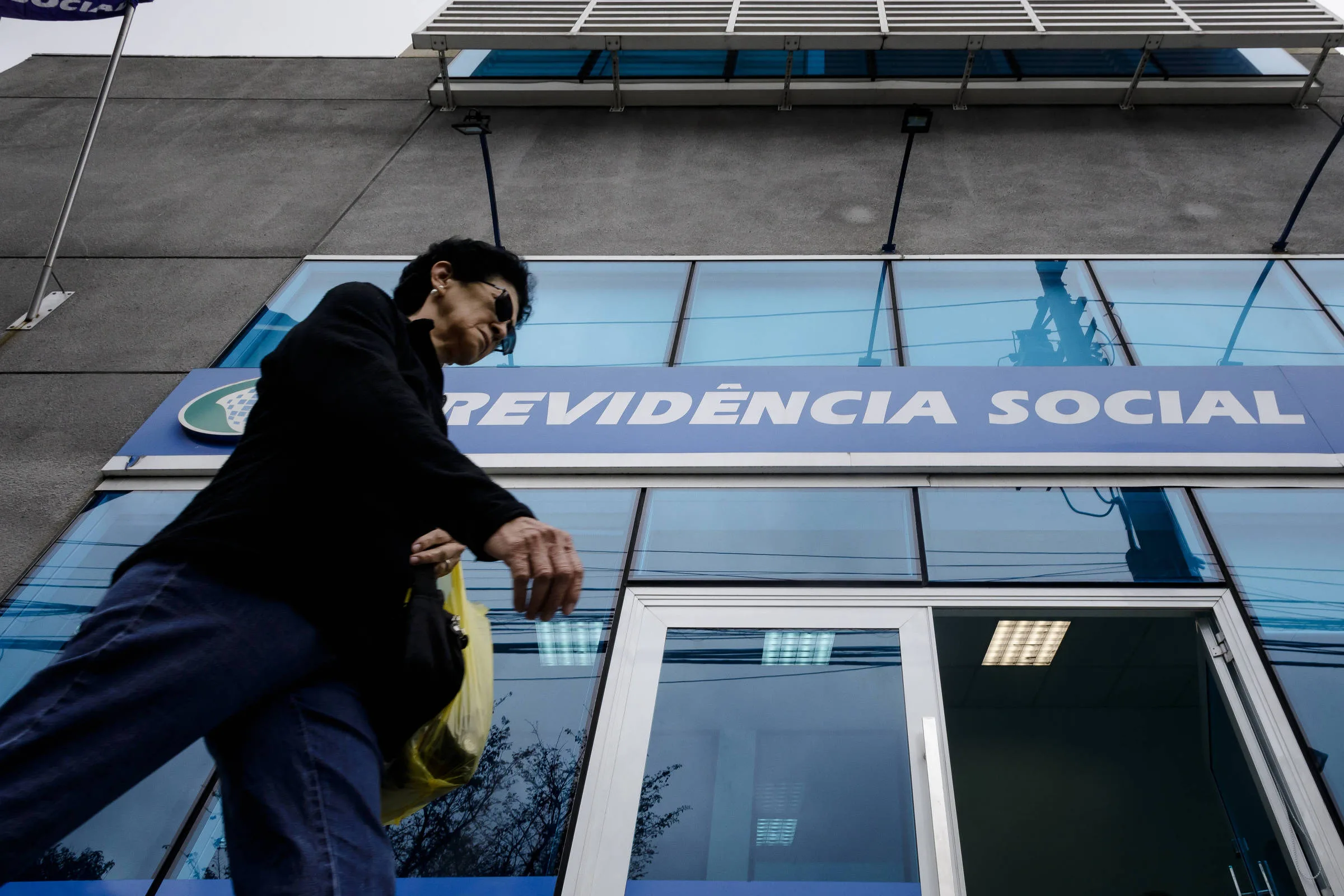 INSS suspende empréstimo consignado de quatro bancos por irregularidades