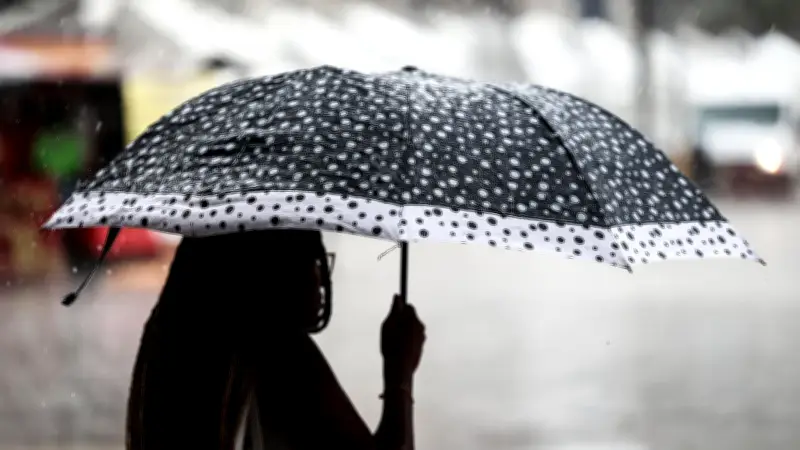 Inverno no RS: tempo firme no domingo, mas segunda tem chuva intensa