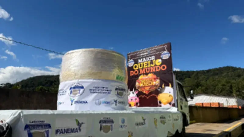 Ipanema quebra recordes com maior queijo e goiabada do mundo
