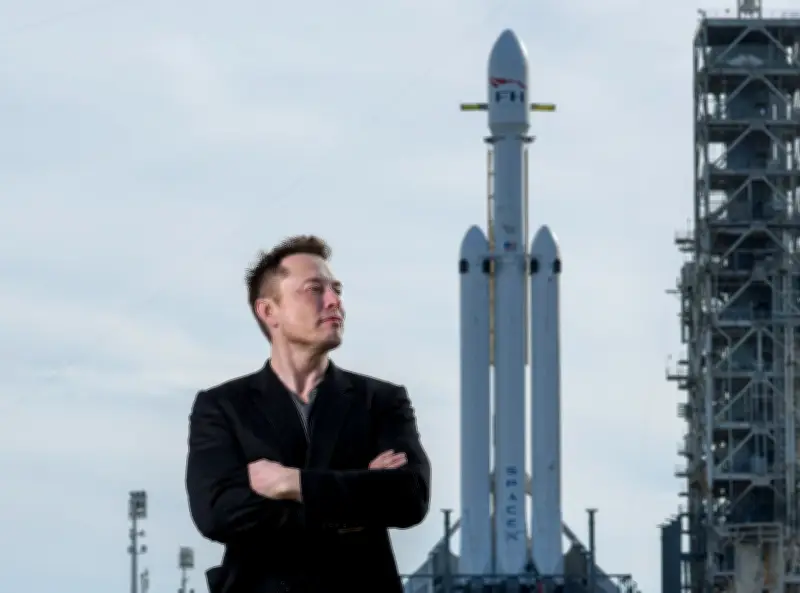 IPO da SpaceX cria 1º trilionário global; Elon Musk atinge US$ 1,1 tri