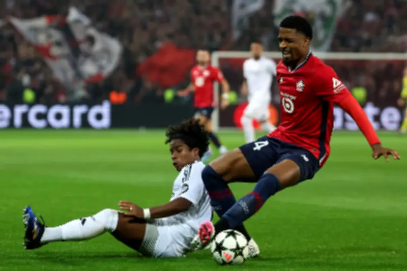 Ipswich Town oferece 30 milhões de euros por Alexsandro Ribeiro, zagueiro do Lille