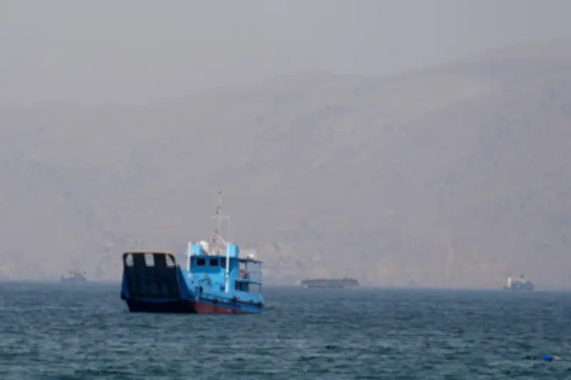 Irã afirma ter disparado contra navios dos EUA no Mar de Omã