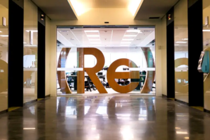 IRB(Re) lucra R$58,8 mi em abril, alta de 177% ante 2023