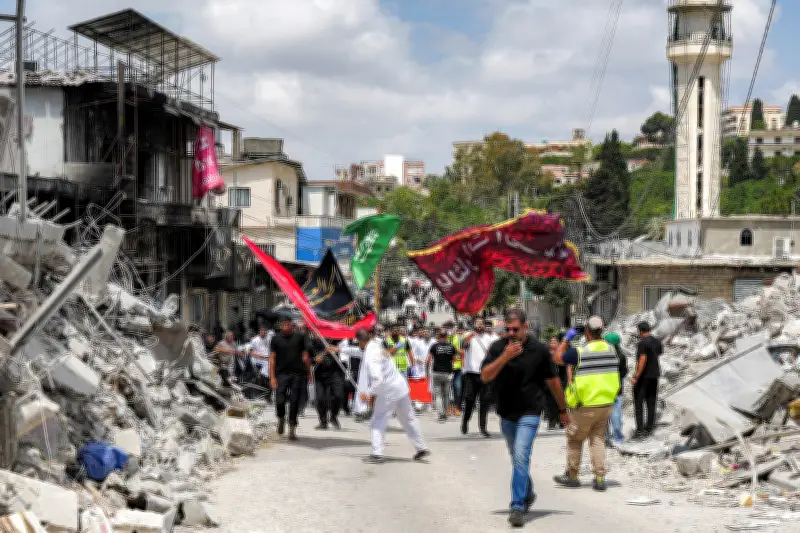 Israel ataca sul do Líbano horas após acordo de paz