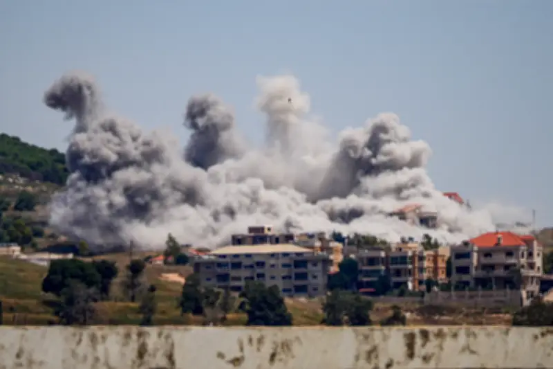 Israel mantém ataques no Líbano apesar de novo cessar-fogo