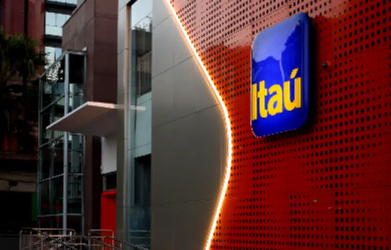 Itaú aumenta presença obrigatória no escritório a partir de 2028