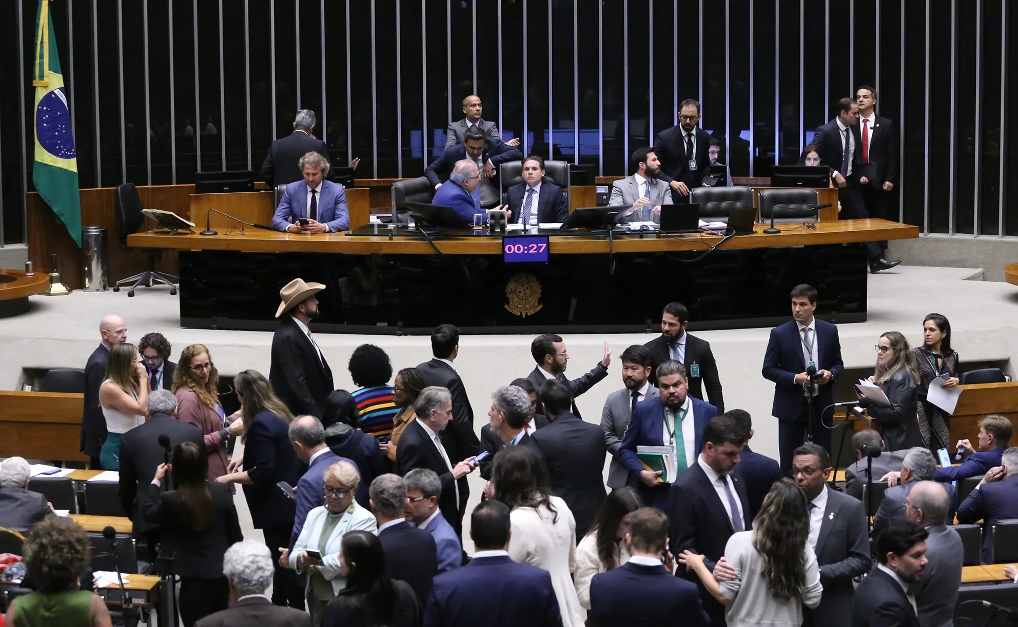 Janela partidária de 2026: ao menos 37 deputados federais trocam de legenda