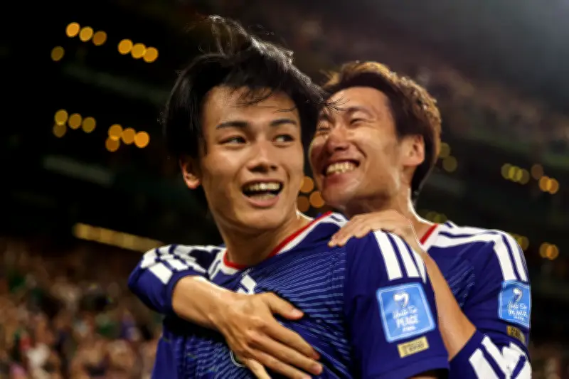 Japão e Suécia decidem adversário do Brasil nas oitavas da Copa
