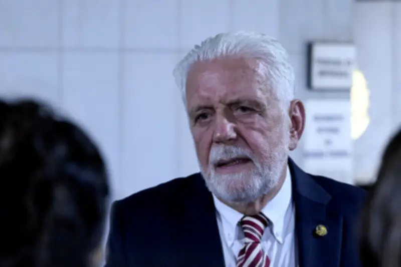 Jaques Wagner se afasta da liderança do governo no Senado após ser alvo da PF
