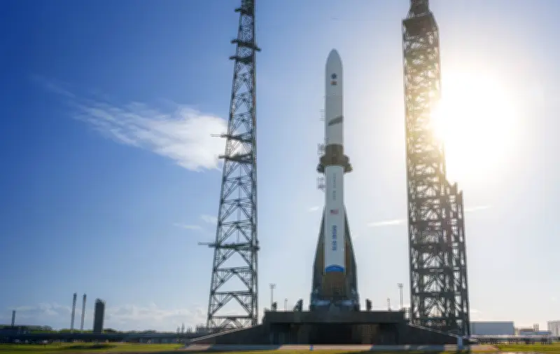Jeff Bezos sugere levar indústrias poluentes para a Lua para preservar a Terra