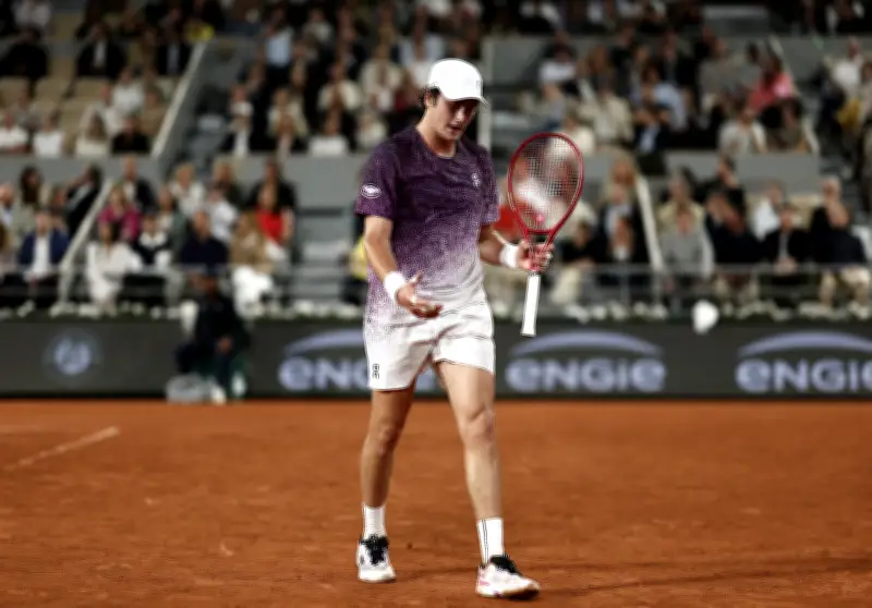 João Fonseca leva R$ 6,7 milhões após campanha histórica em Roland Garros