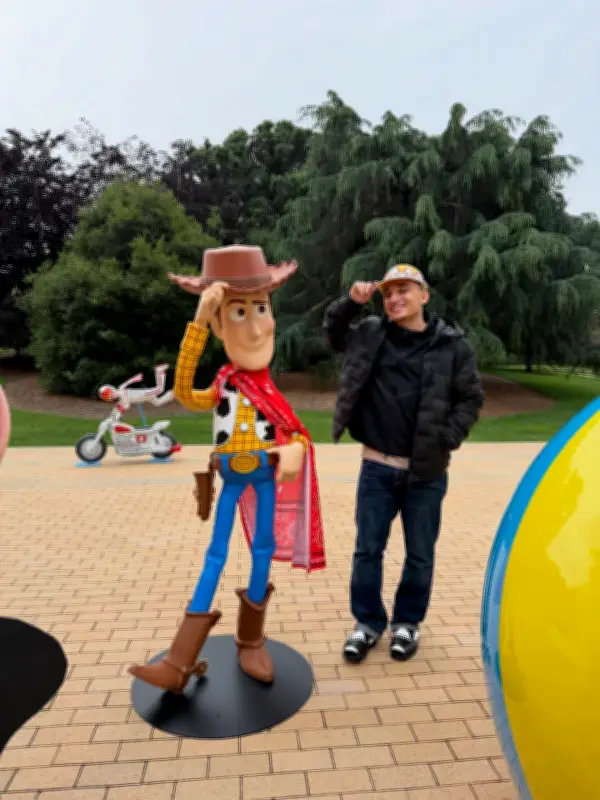 João Gomes relança 'Amigo Estou Aqui' em forró para 'Toy Story 5'