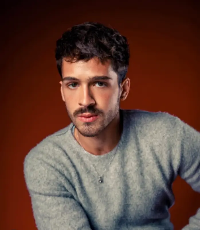João Guilherme reflete sobre fama, exposição e saúde mental em nova entrevista