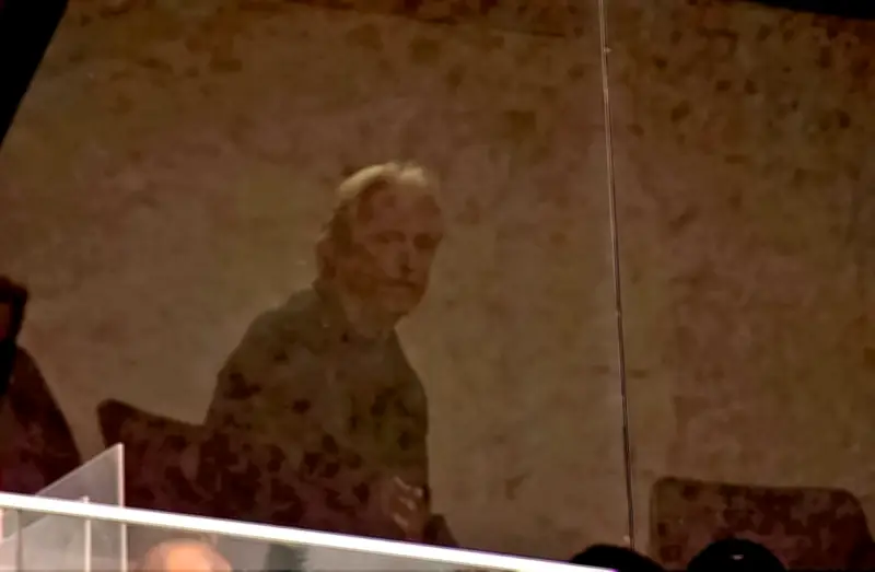 Jorge Jesus visita Maracanã para ver Flamengo, mas descarta volta ao clube