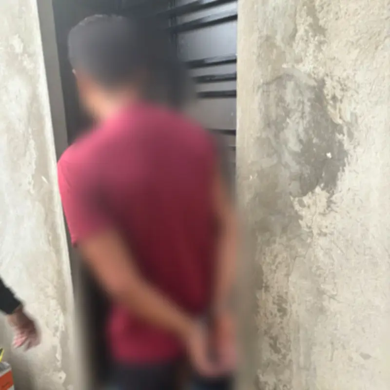 Jovem de 22 anos preso por estuprar a própria irmã de 10 anos em RR