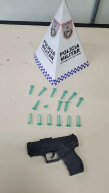 Jovem preso por ameaçar companheira em Sapucaia, RJ
