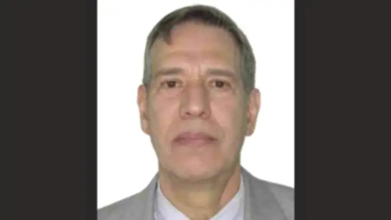 Juiz aposentado que usou nome falso por 45 anos vira réu em novo processo