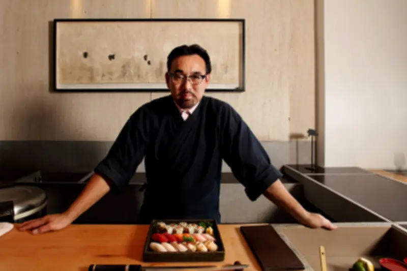 Jun Sakamoto: omakase de 16 etapas celebra 25 anos com sushi impecável
