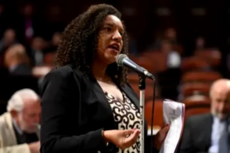 Justiça devolve Comissão da Mulher à deputada do PSOL na Alerj