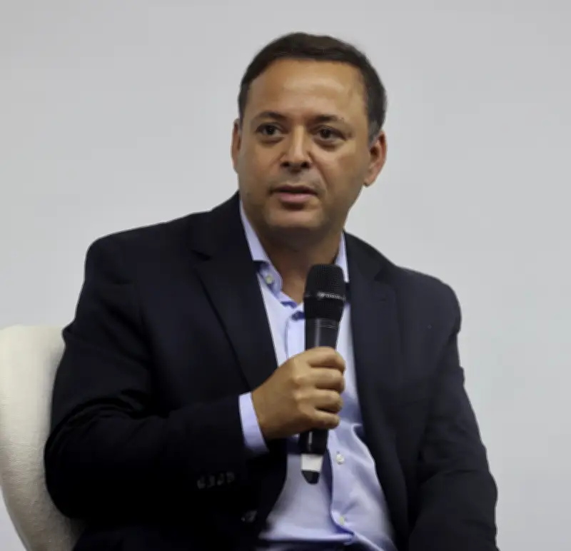 Justiça rejeita queixa-crime do presidente da Alerj contra prefeito de Niterói