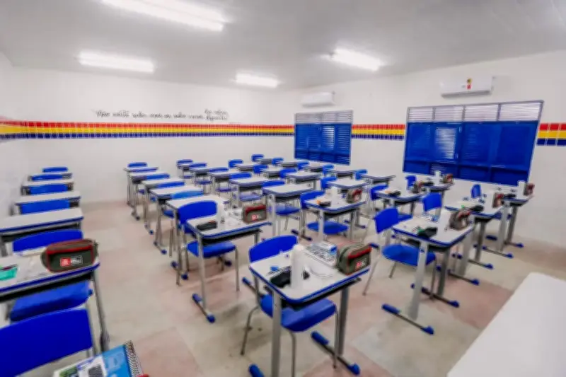 Justiça suspende novas contratações temporárias da Educação em João Pessoa