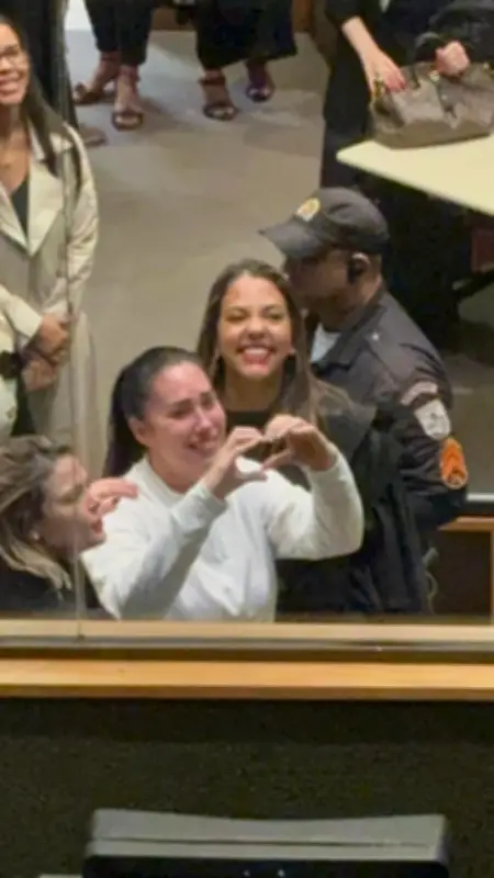 Juíza concede perdão judicial a Monique Medeiros e critica discriminação de gênero no caso Henry