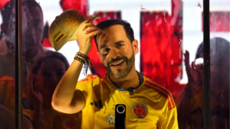 Juíza proíbe candidato de usar camisa da seleção colombiana como símbolo político