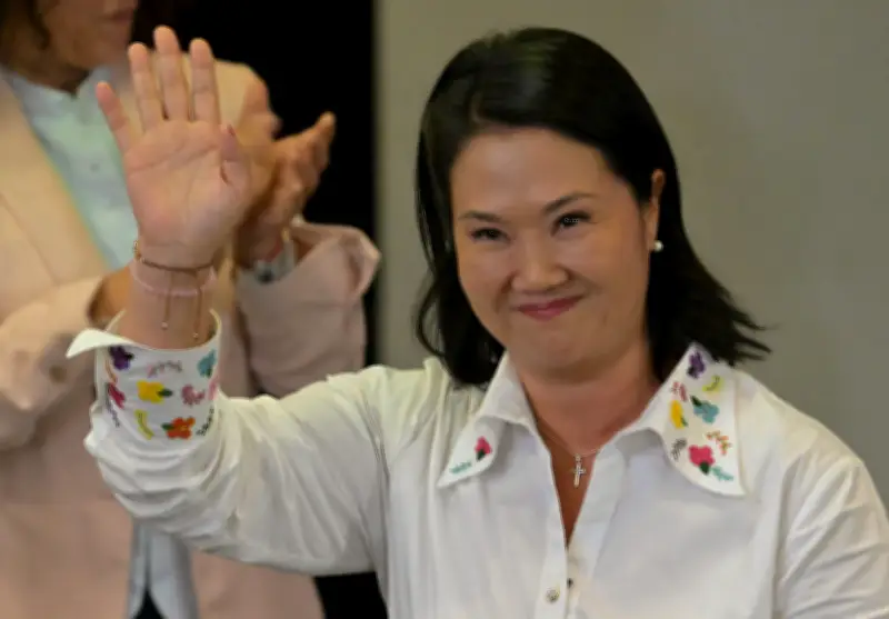 Keiko Fujimori lidera eleição no Peru com vantagem irreversível
