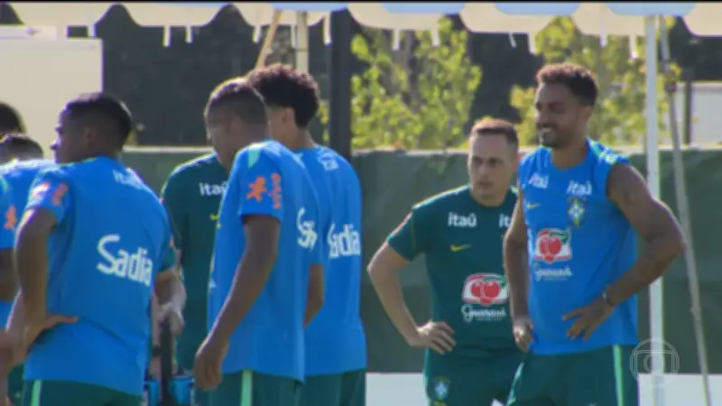 Lesão de Wesley força Danilo a ser lateral-direito do Brasil na Copa