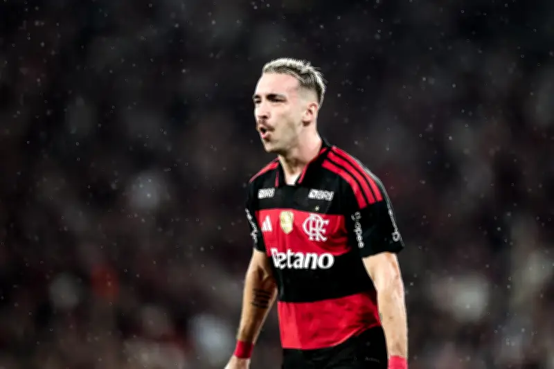Lesão muscular na coxa direita afasta Léo Ortiz do Flamengo