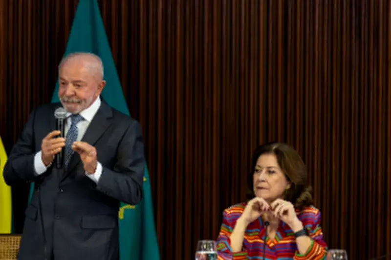 Lula afirma não ter problemas com Alcolumbre e que Messias será ministro do STF