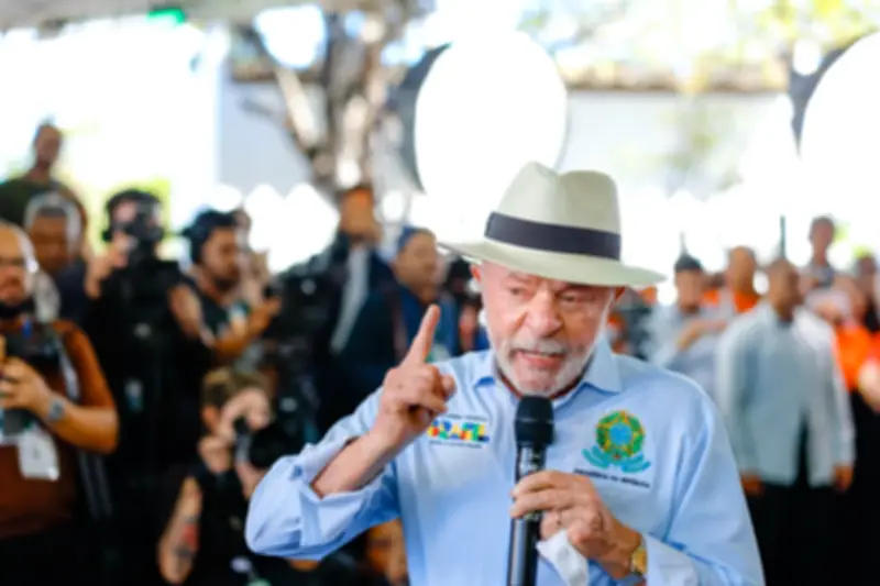 Lula diz que Brasil buscará novos parceiros e não aceitará tratamento dos EUA
