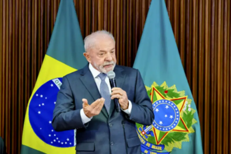 Lula diz que não tem problemas com Alcolumbre e que Messias será ministro do STF