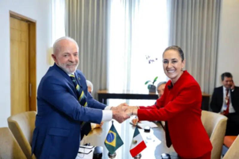 Lula e Sheinbaum reafirmam multilateralismo em meio a tarifas dos EUA