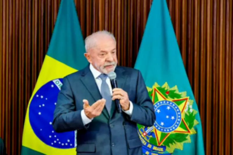 Lula lança banco de dados para recuperar celulares roubados e inutilizar aparelhos