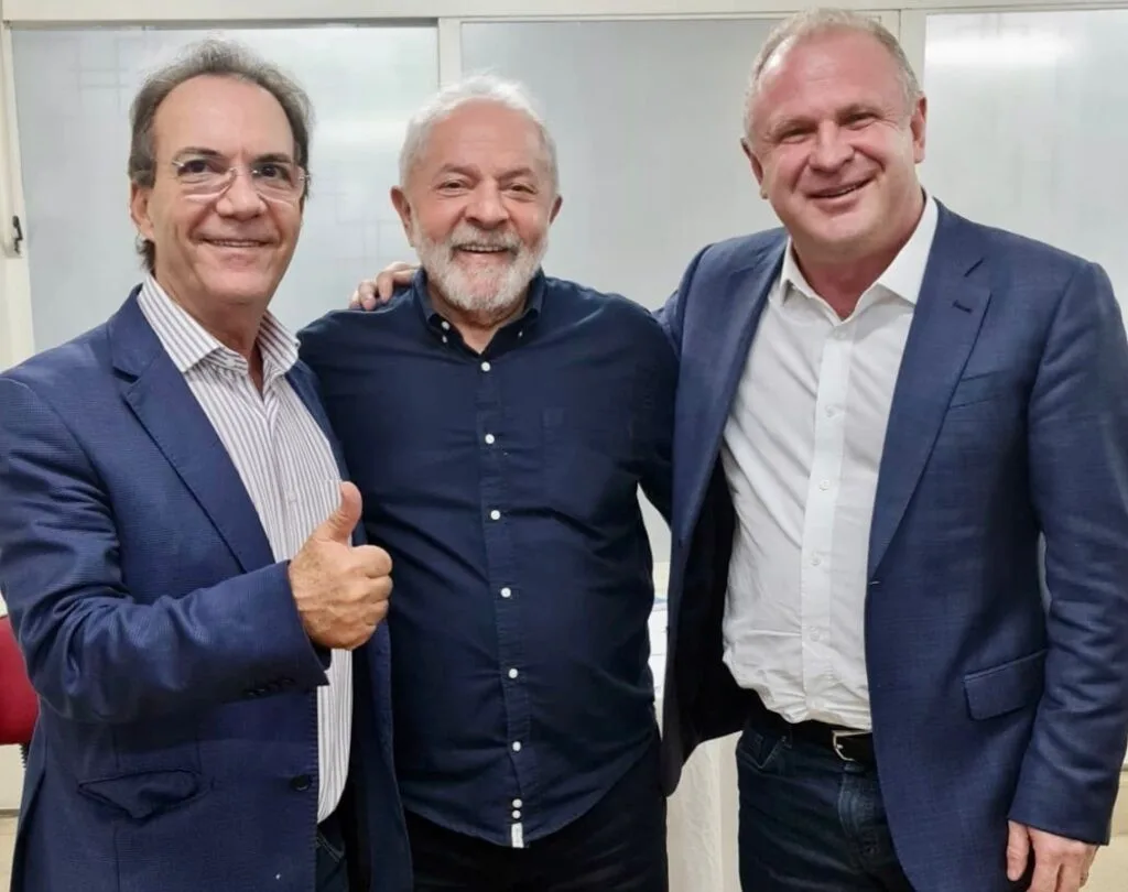 Lula oficializa chapa em SC com ex-apoiador de Bolsonaro
