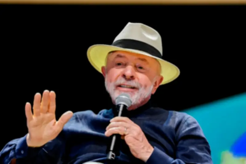 Lula reúne ministros após tarifaço dos EUA e classificação de facções como terroristas