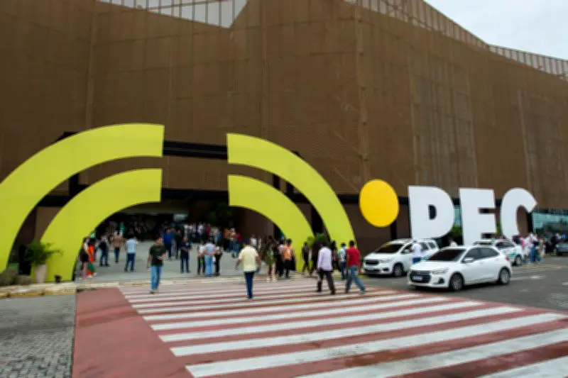 Maior feira agropecuária do Nordeste, PEC Brasil começa em Fortaleza