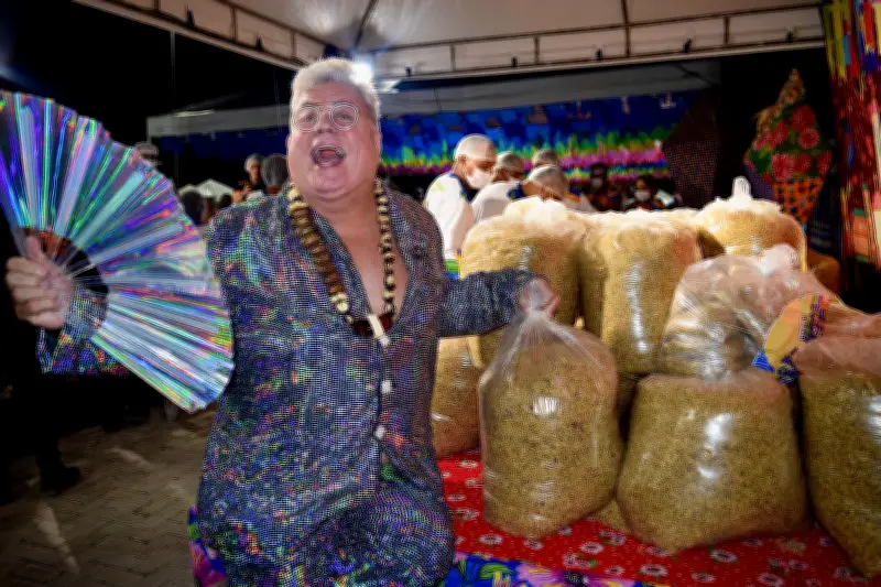 Maior paçoca do mundo bate recorde com 1.593,5 kg no Boa Vista Junina