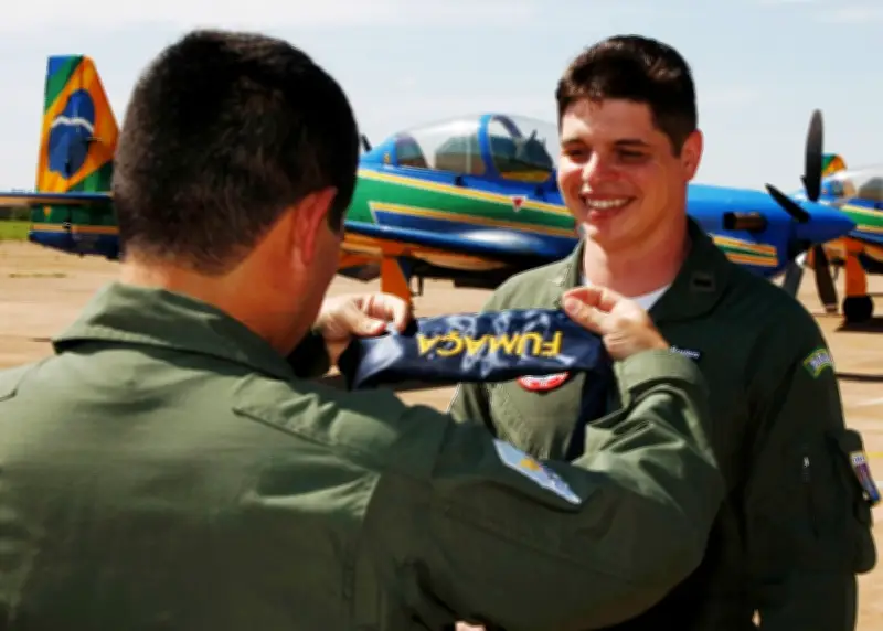Major de Bauru assume comando da Esquadrilha da Fumaça na FAB